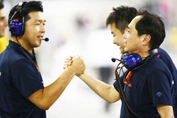 Toro Rosso Honda engineers celebrate a 4th place finish