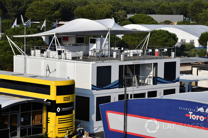 Terrazza sul tetto del motorhome Williams