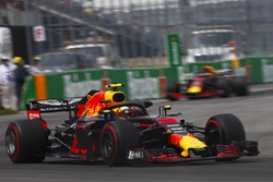 Max Verstappen, Red Bull Racing RB14, leads Daniel Ricciardo, Red Bull Racing RB14