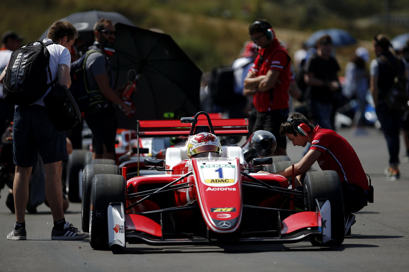 Guanyu Zhou, PREMA Theodore Racing Dallara F317 - Mercedes-Benz