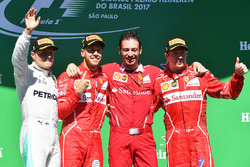 Podium: winnaar Sebastian Vettel, Ferrari, tweede Valtteri Bottas, Mercedes AMG F1, derde Kimi Raikk