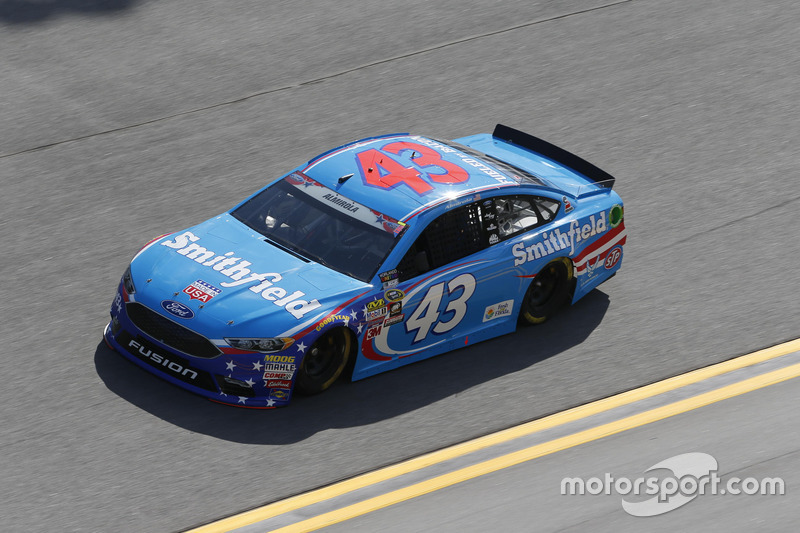 25. Aric Almirola, Richard Petty Motorsports, Ford