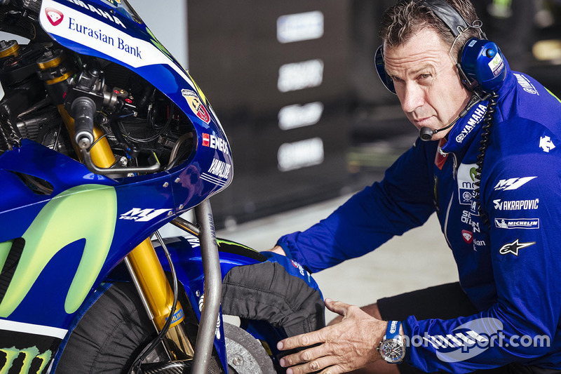 Yamaha Factory Racing mechanic at work at Spanish GP