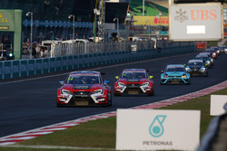 James Nash, Seat Leon, Team Craft-Bamboo LUKOIL und Pepe Oriola, SEAT León, Team Craft-Bamboo LUKOI