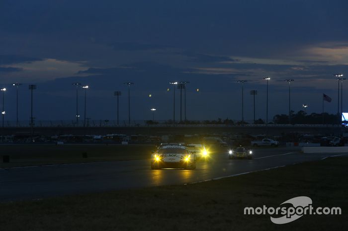 #63 Scuderia Corsa Ferrari 488 GT3: Cooper MacNeil, Alessandro Balzan, Gunnar Jeannette, Jeff Segal