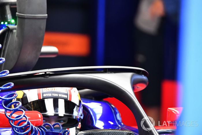Pierre Gasly, Scuderia Toro Rosso STR12, con el Halo