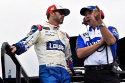 Jimmie Johnson, Hendrick Motorsports, Chevrolet Camaro Lowe's Patriotic and Chad Knaus
