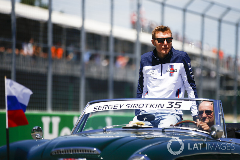 Sergey Sirotkin, Williams Racing, in the drivers parade