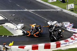 Unfall: Pascal Wehrlein und Felipe Massa, Polaris Slingshot SLR