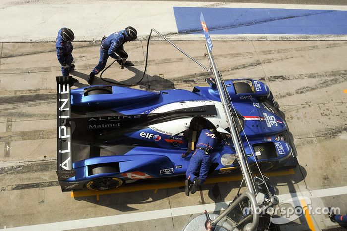 #35 Signatech Alpine A470 Gibson: Nelson Panciatici, Pierre Ragues, Andre Negrao