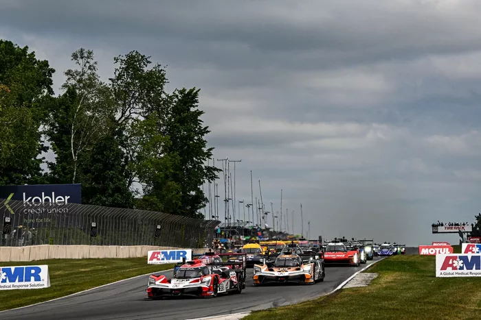 #93 Acura Meyer Shank Racing w/Curb Agajanian Acura ARX-06: Renger van der Zande, Nick Yelloly