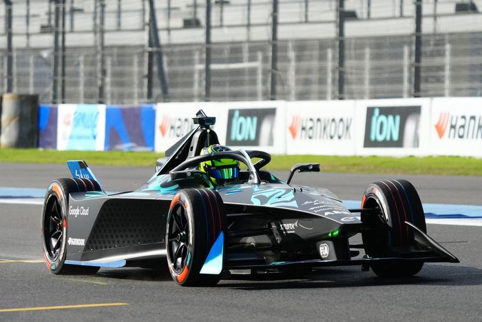 Usain Bolt conduce el GENBETA de Fórmula E