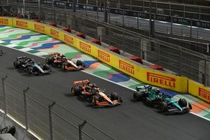Fernando Alonso, Aston Martin AMR24, Oscar Piastri, McLaren MCL38, Lando Norris, George Russell, Mercedes F1 W15
