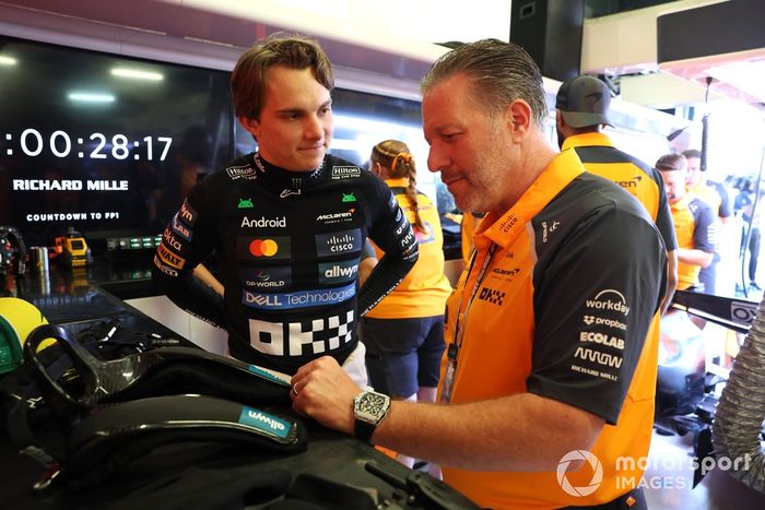 Oscar Piastri, McLaren, Zak Brown, McLaren