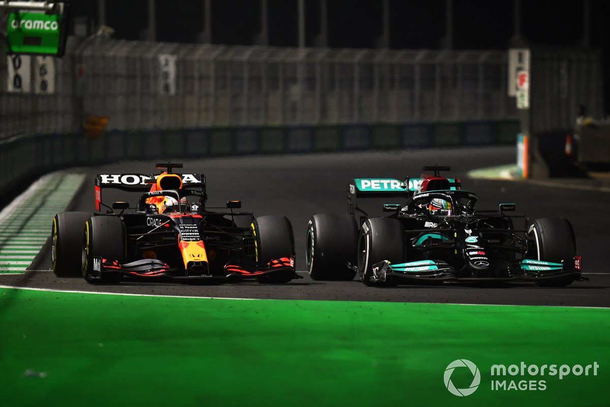 Lewis Hamilton, Mercedes W12, Max Verstappen, Red Bull Racing RB16B