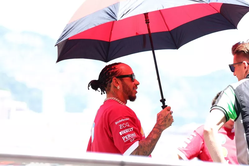 Lewis Hamilton, Ferrari, Nico Hulkenberg, Sauber