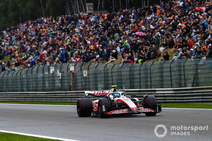 Mick Schumacher, Haas VF-22