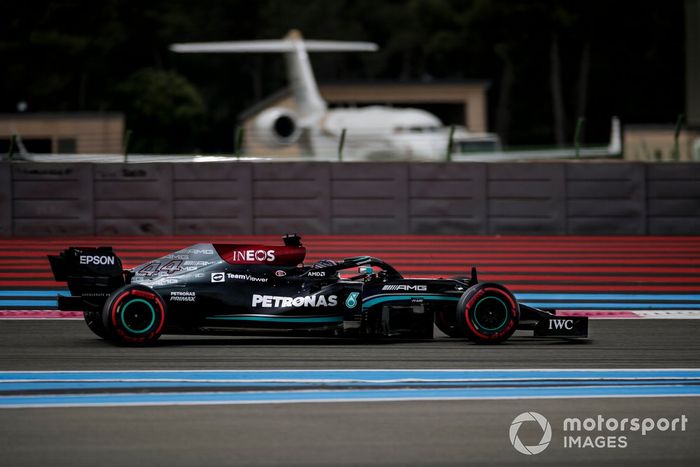 Lewis Hamilton, Mercedes W12