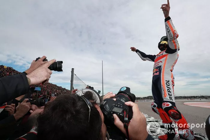 Cheste- GP de la Comunidad Valenciana 2019 - 176.826 espectadores (170.706 en 2018)
