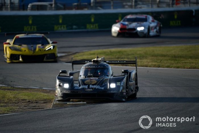 #5 Mustang Sampling Racing / JDC-Miller MotorSports Cadillac DPi, DPi: Sebastien Bourdais, Loic Duval, Joao Barbosa