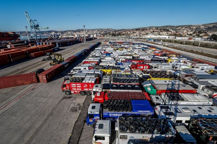 Embarque en Marsella del Dakar 2020