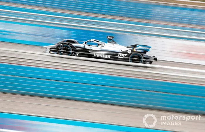 Nyck De Vries, Mercedes Benz EQ, EQ Silver Arrow 01