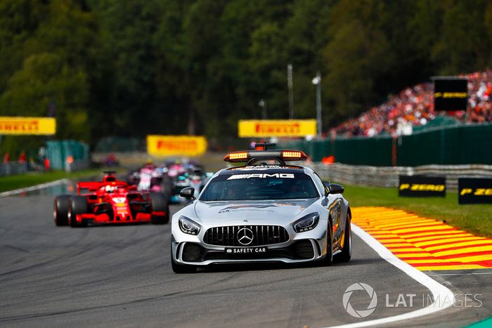 El coche de seguridad y Sebastian Vettel, Ferrari SF71H