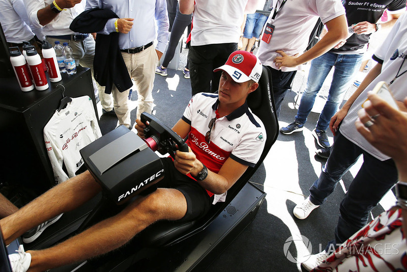 Marcus Ericsson, Sauber menjajal simulator