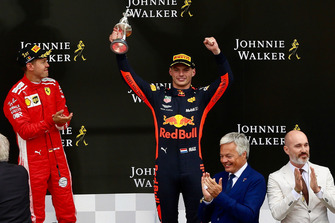 Podyum: Lewis Hamilton, Mercedes AMG F1, David Sanchez, Ferrari, Max Verstappen, Red Bull Racing ve Sebastian Vettel, Ferrari