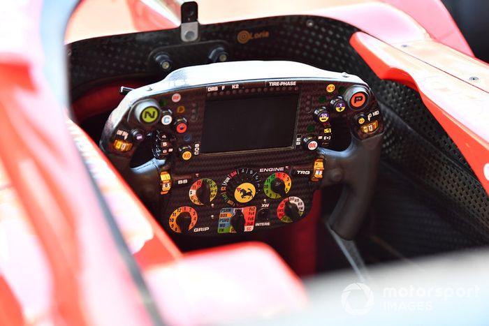 Ferrari SF71H volante