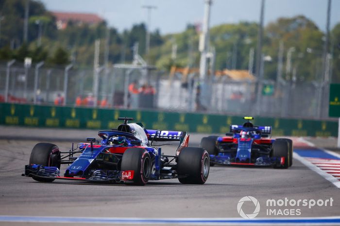Brendon Hartley, Toro Rosso STR13, Pierre Gasly, Scuderia Toro Rosso STR13 