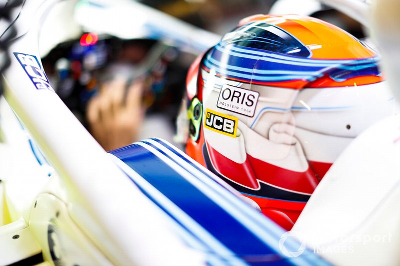 Robert Kubica, Williams Martini Racing, in cockpit
