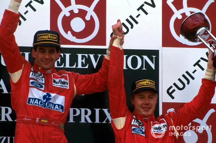 Podio: Ayrton Senna, McLaren, Mika Hakkinen, McLaren