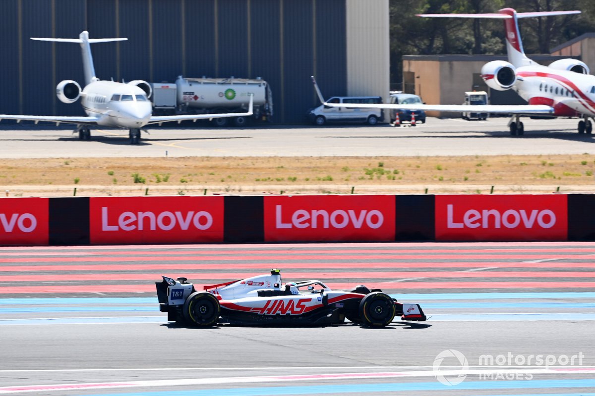 Mick Schumacher, Haas VF-22