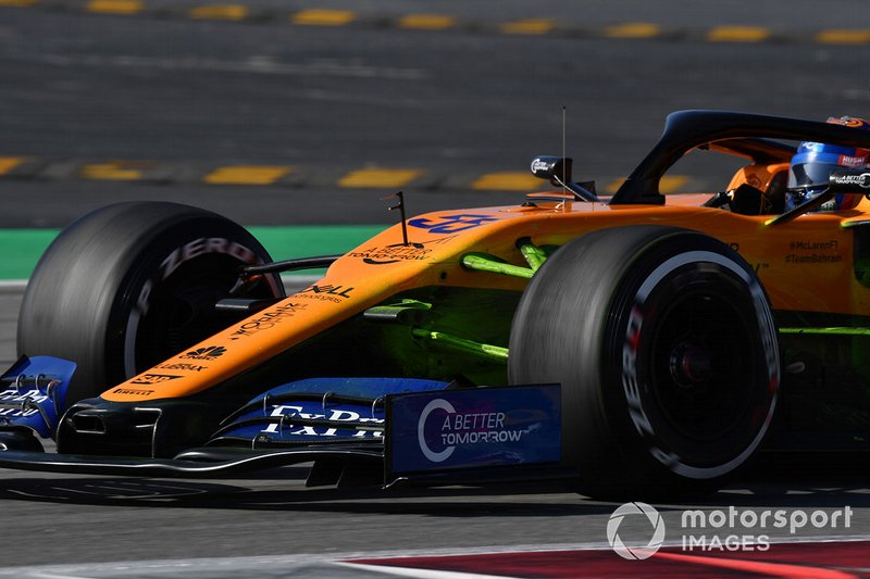McLaren MCL34 con parafina aerodinámica en la suspensión delantera