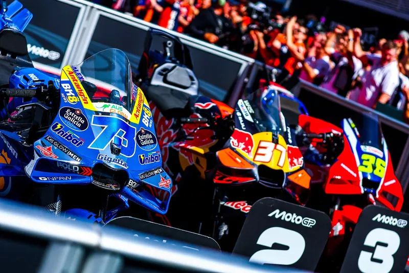 Alex Marquez, Gresini Racing, Pedro Acosta, Red Bull KTM Factory Racing, Joan Mir, Honda HRC