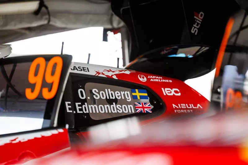 Oliver Solberg, Elliott Edmondson, Toyota Gazoo Racing WRT Toyota GR Yaris Rally1