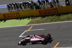 Sergio Perez, Sahara Force India VJM10 crosses the line