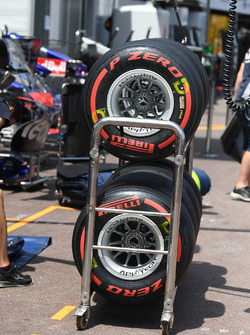 Des pneus Pirelli