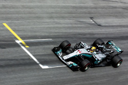 Льюис Хэмилтон, Mercedes AMG F1 W08