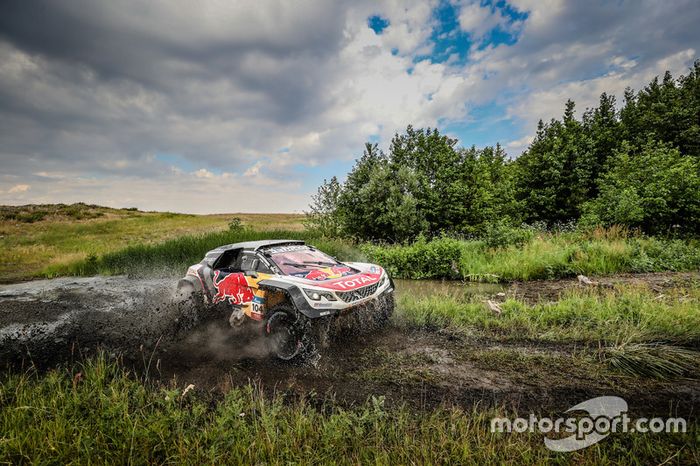 #104 Peugeot Sport Peugeot 3008 DKR: Sébastien Loeb, Daniel Elena