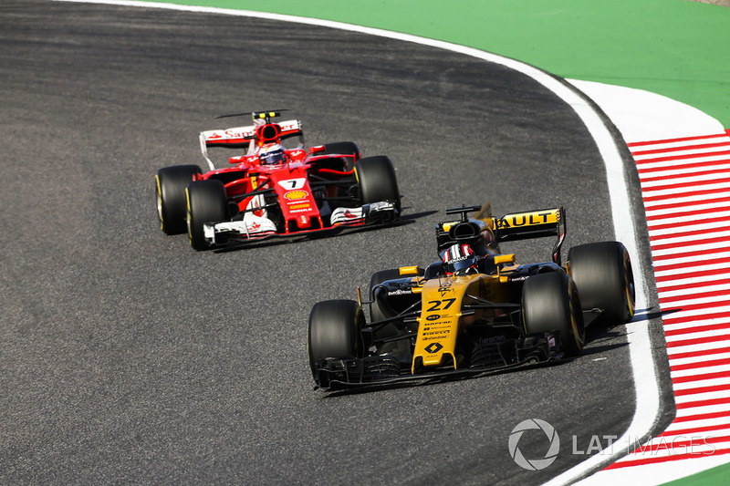 Nico Hulkenberg, Renault Sport F1 Team RS17, Sebastian Vettel, Ferrari SF70H