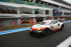 #92 Porsche GT Porsche Team 911 RSR: Michael Christensen, Kevin Estre