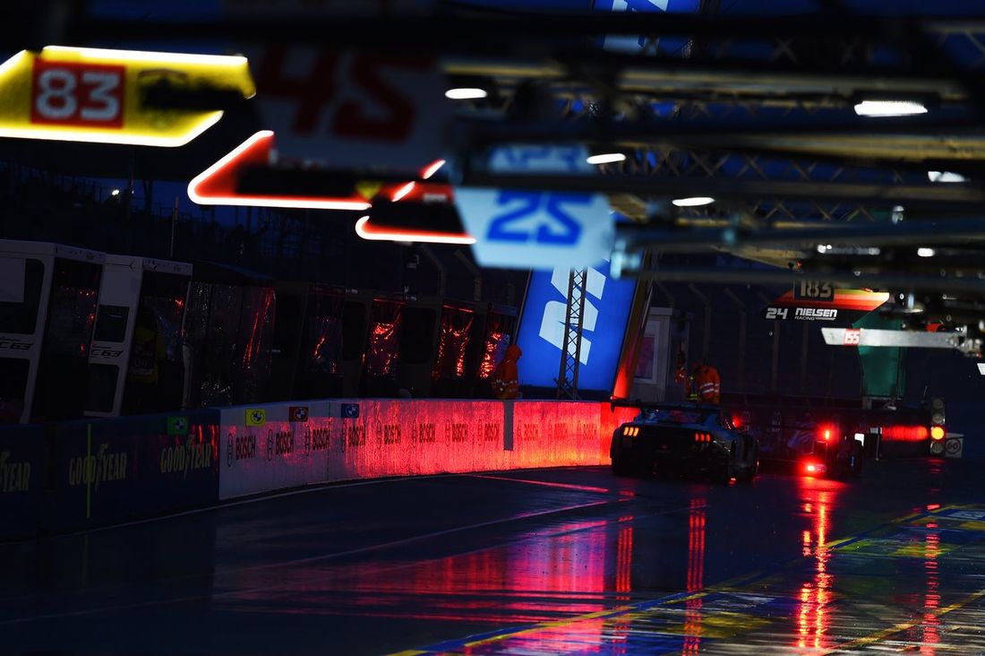 #77 Proton Competition Ford Mustang LMGT3: Ryan Hardwick, Zacharie Robichon, Benjamin Barker