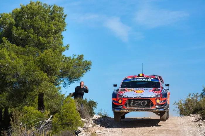 Thierry Neuville, Nicolas Gilsoul, Hyundai Motorsport Hyundai i20 Coupe WRC