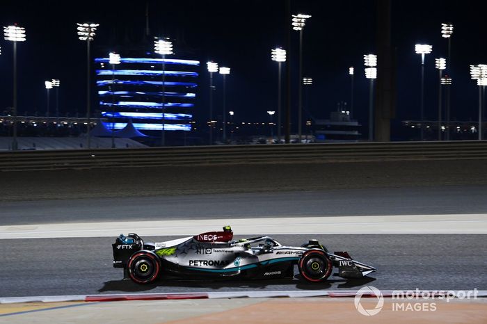 Lewis Hamilton, Mercedes W13