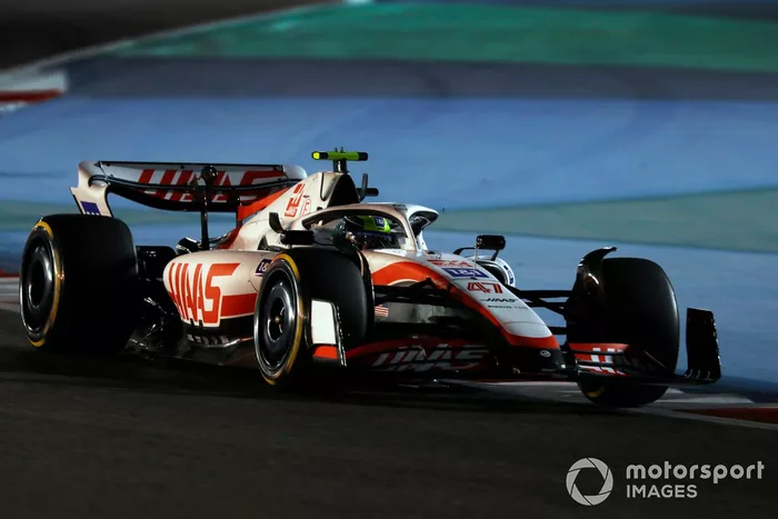 Mick Schumacher, Haas VF-22
