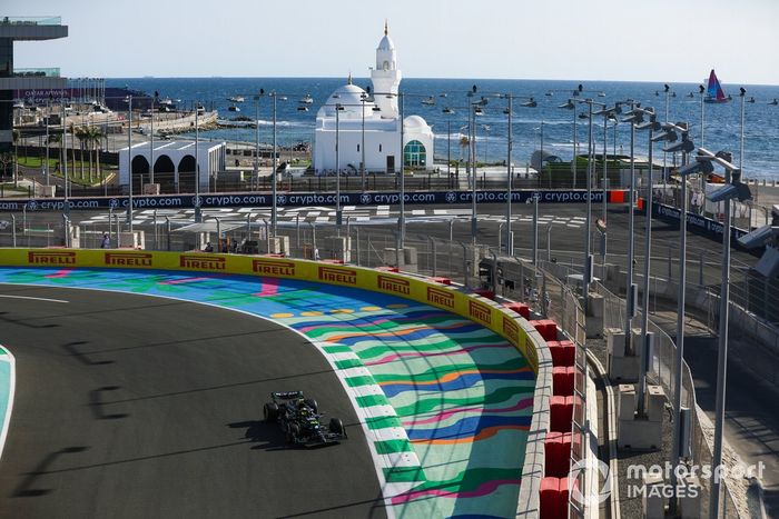 Lewis Hamilton, Mercedes F1 W14