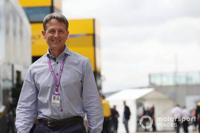 Ben Edwards en el paddock