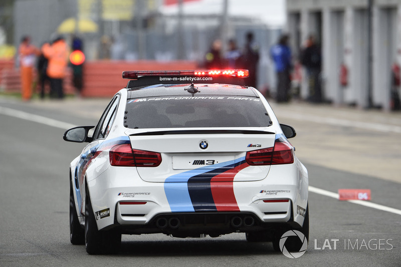 Автомобіль безпеки BMW